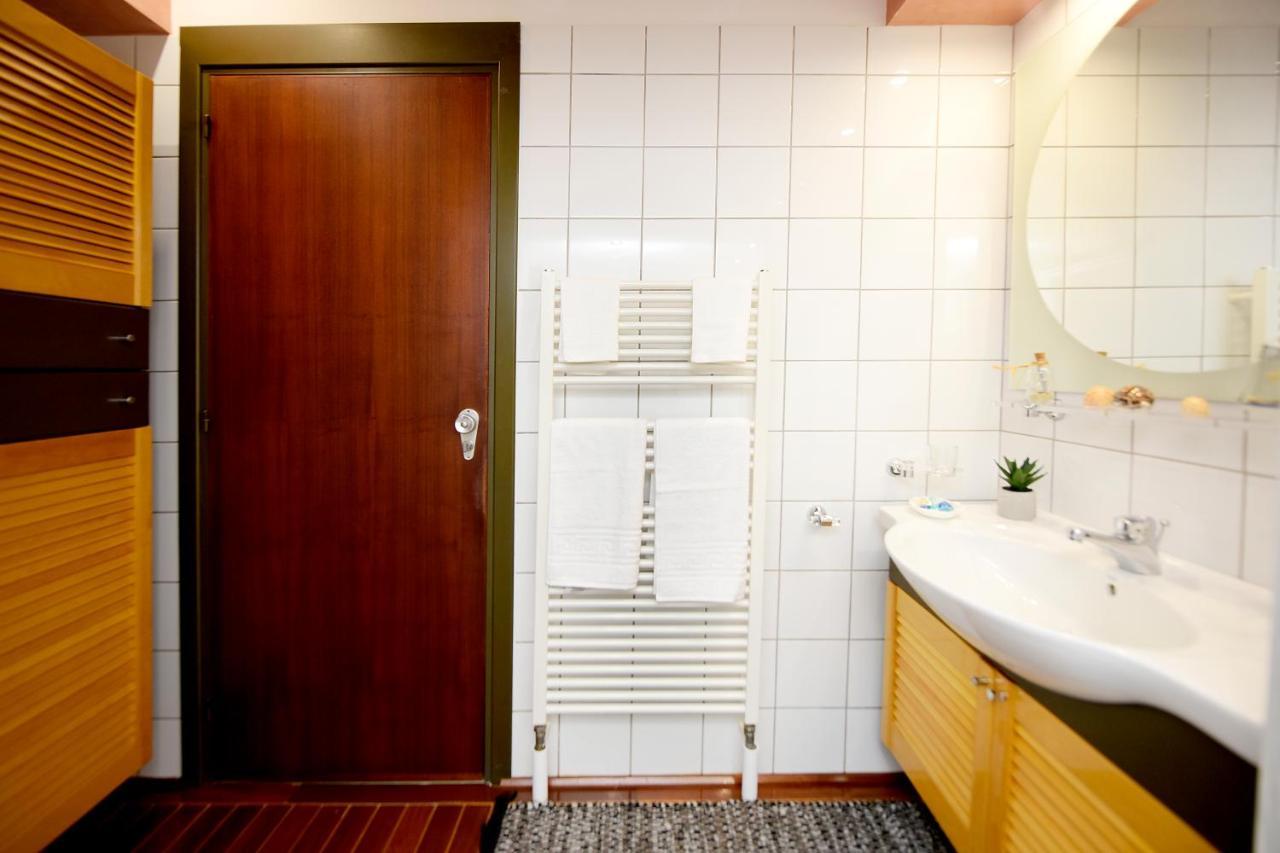 Martha'S Home Rhodes City Екстериор снимка