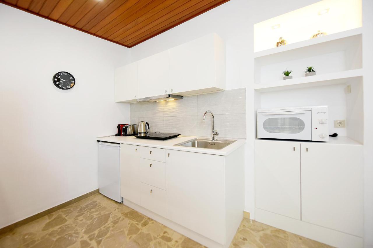 Martha'S Home Rhodes City Екстериор снимка
